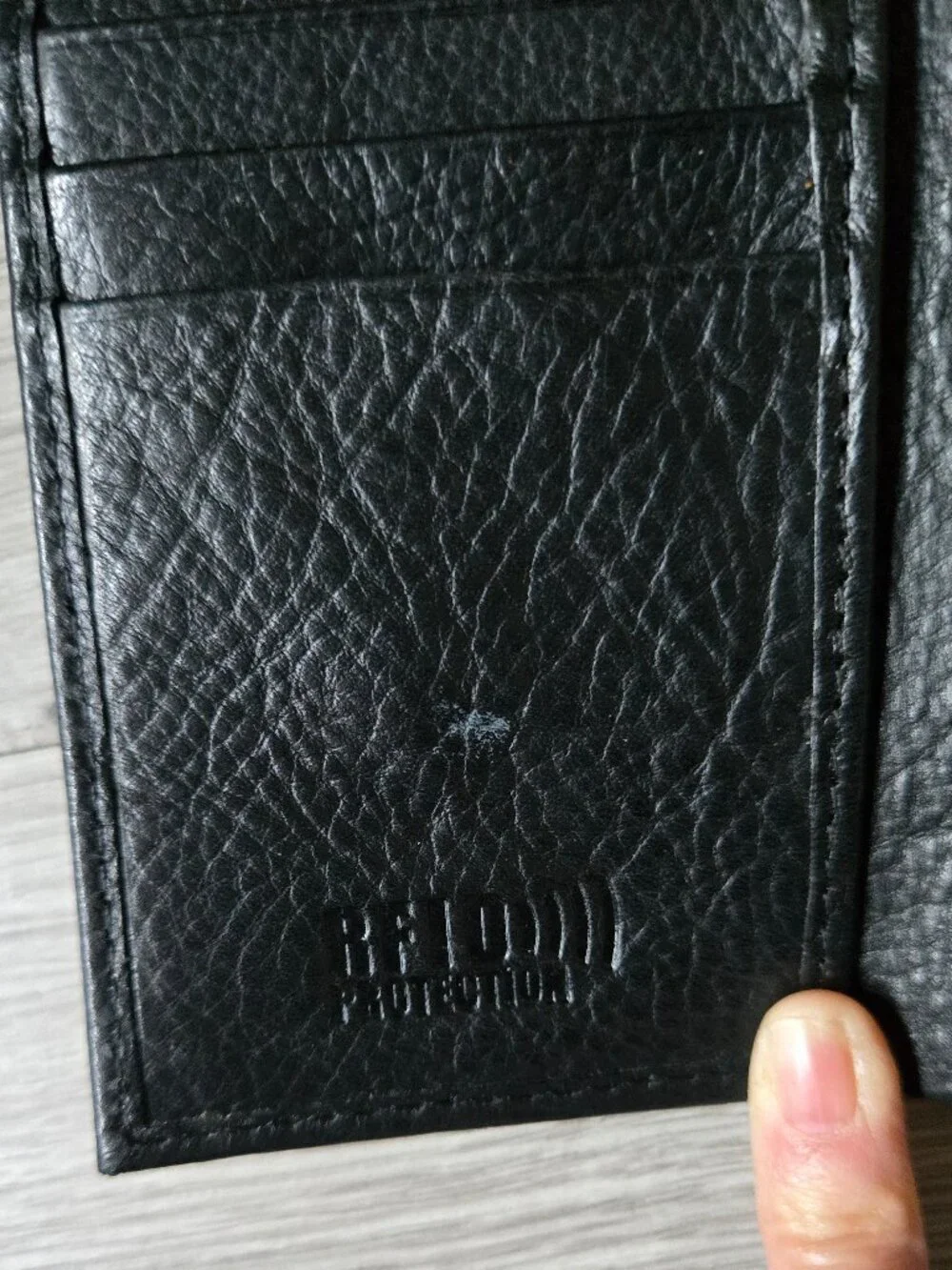 Men's leather RFID black tri-fold wallet